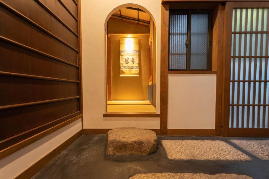 京都市 祇園せいじ庵。お風呂が素敵な貸切京町家。Netflix見放題。ヴィラ エクステリア 写真
